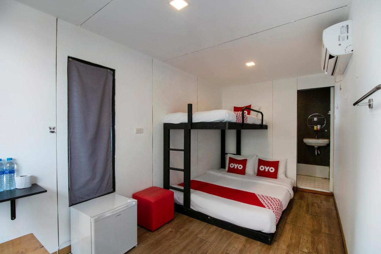Oyo 673 Nice Sleep Box Hotel Chiang Mai Exterior foto